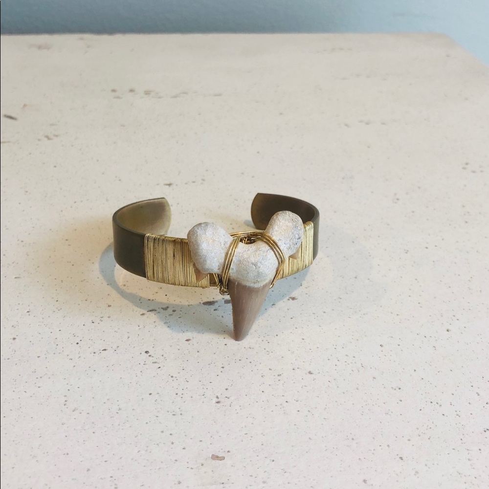 Shark tooth Gold Bracelet!!!